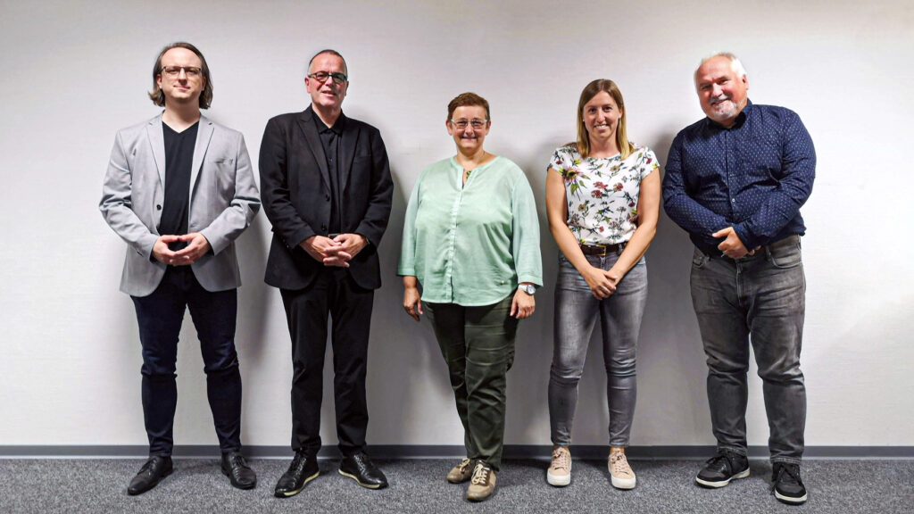 Die Teilnehmer*innen des „Digital Practice for Real“-Workshops (v.l.n.r.): Dr. Christian Weber, Dr. Olaf Gaus, Prof. Dr. Maria A. Wimmer, Vera Spitzer, Dr.-Ing. Kai Hahn.